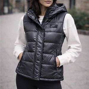 Nike Hooded Puffer Vest Black | Women’s XS